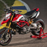 01_DUCATI_HYPERMOTARD_950_SP_AMIENCE