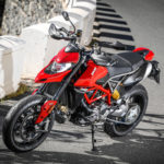 Hypermotard_950_Static 14