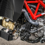 Hypermotard_950_Static 36