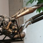 Honda_NSR500_engine_front_Honda_Collection_Hall-1