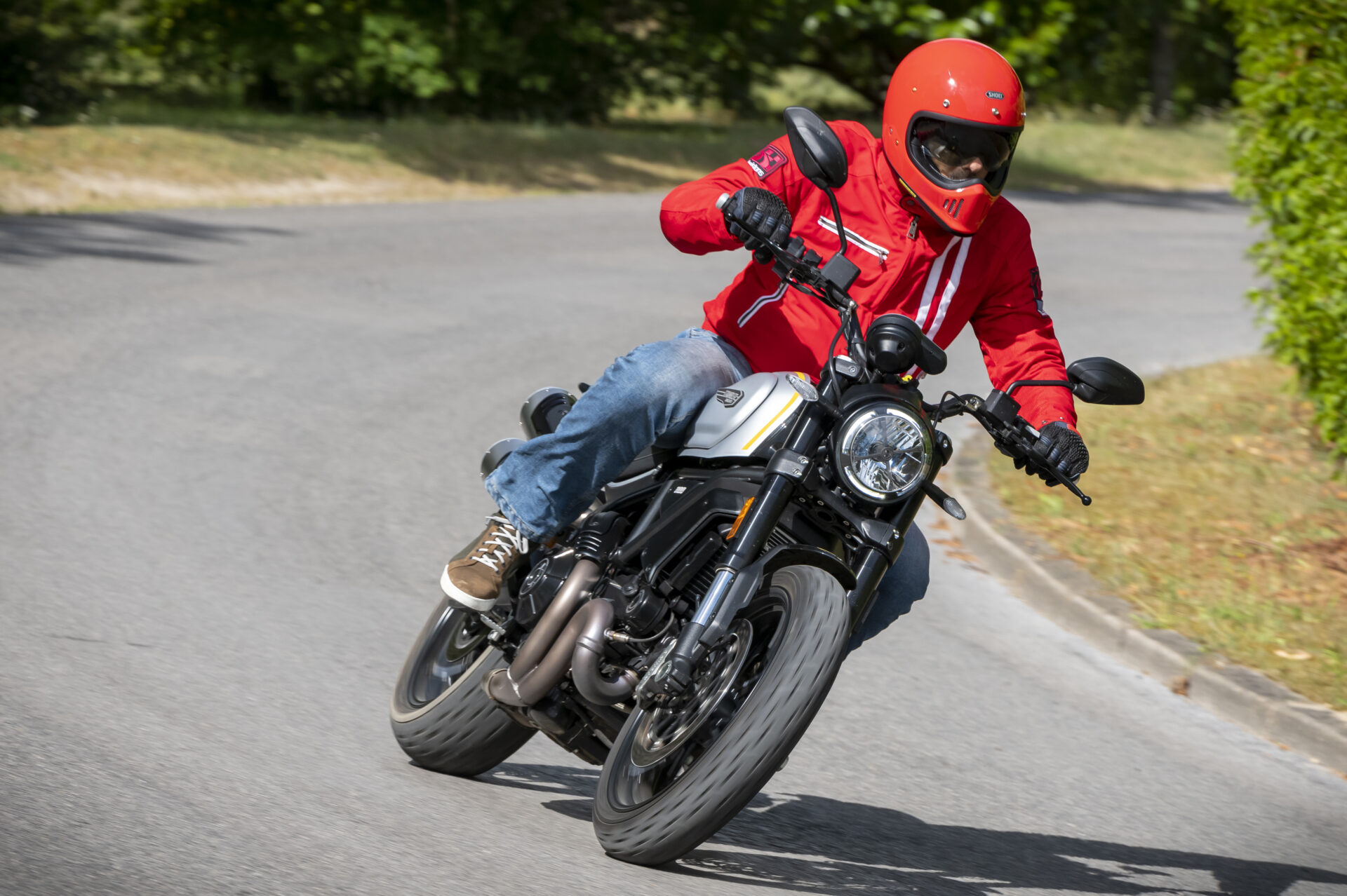 Riding The 2020 Ducati Scrambler 1100 Pro And Sport Pro Za Bikers Za