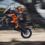 KTM 1290 SUPER ADVENTURE S_Action-1