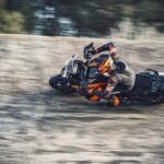 KTM 1290 SUPER ADVENTURE S_Action-3