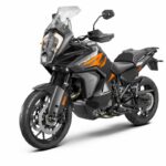 KTM 1290 SUPER ADVENTURE S_Studio_front left