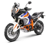 370547_MY21 KTM 1290 SUPER ADVENTURE R – Front-Left – OT spec