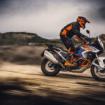 371677_MY21 KTM 1290 SUPER ADVENTURE R_ Action CAT A