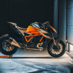 377971_MY21 KTM 1290 SUPER DUKE RR_ Static