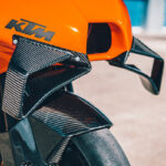 392401_MY22_ KTM RC 8C_ Details and Parts