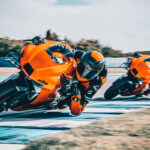 392417_MY22_ KTM RC 8C_ Action