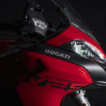 MY22_Ducati_Multistrada_V2S_Red_ST _23__UC338575_Mid