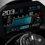 P90479696_highRes_the-new-bmw-s-1000-r