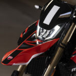 MY24_HYPERMOTARD_698_MONO_DYN _34__UC575958_High