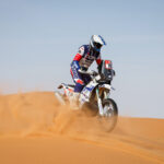 Charan Moore, in the dunes during 2024’s edition of the Dakar, competing in Rally 2 this year, image by Motul