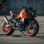 551924_MY24 KTM 990 DUKE_Static_Cat A_Static_STATIC_02_STATIC