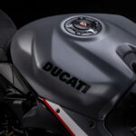 MY25_DUCATI_PANIGALE_V2_SUPERQUADRO_FE _31__UC659766_Low