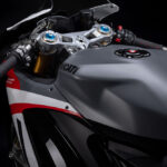 MY25_DUCATI_PANIGALE_V2_SUPERQUADRO_FE _38__UC659772_Low