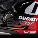 MY25_DUCATI_PANIGALE_V2_SUPERQUADRO_FE _4__UC659709_Low