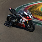 MY25_DUCATI_PANIGALE_V2_SUPERQUADRO_FE _52__UC659827_Low