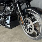 2024 ROAD GLIDE BLACK 21